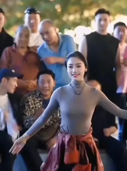 #为何黑人有的看起来也挺美的#是的，看我们身也会发现，看黑人时间长了并不感觉到