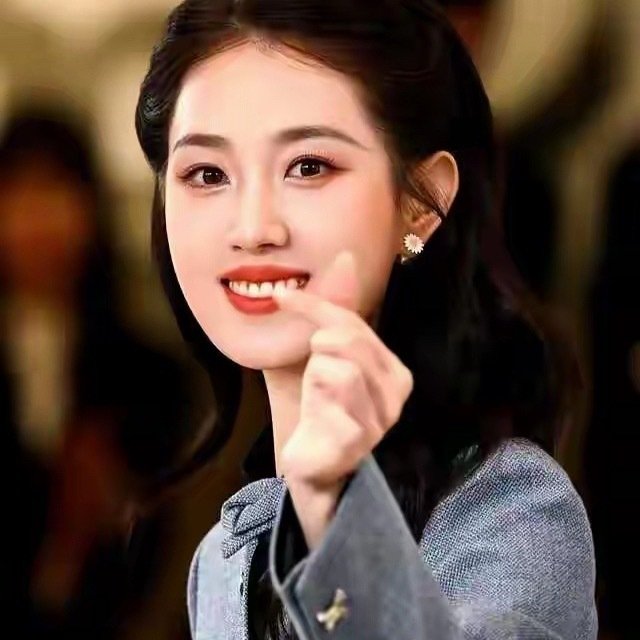 都说翻拍容易毁经典，可郭宇欣偏偏靠翻拍短剧一路出圈，部部都能打出好成绩，简直是短剧圈的一匹黑马！​