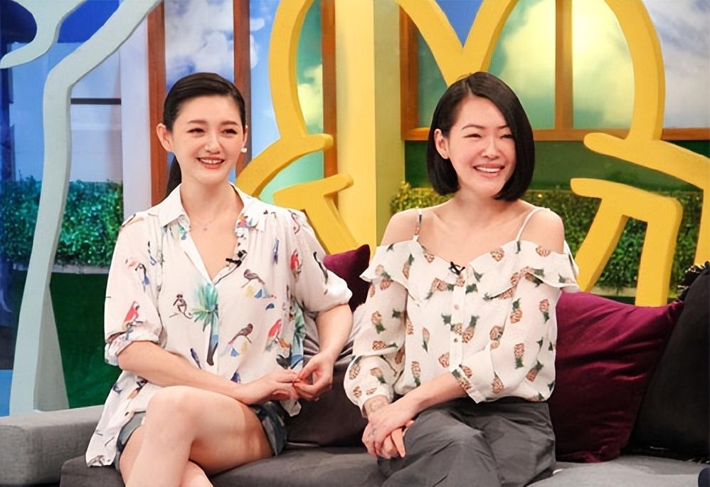 大s离开后，小S现在怎么样了？给小S带来沉重打击。姐妹俩从小一起长大、出道，是彼