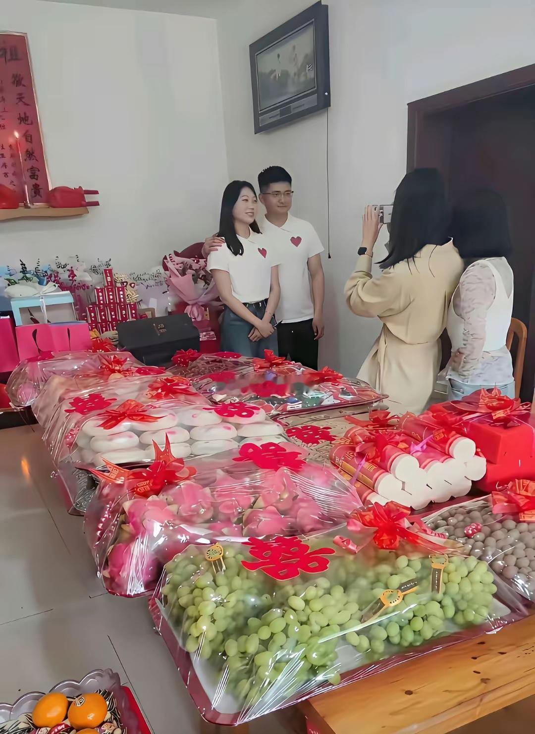 这样的订婚太吓人了，像是商场进货我不能理解以后这种订婚会不会越来越多？
