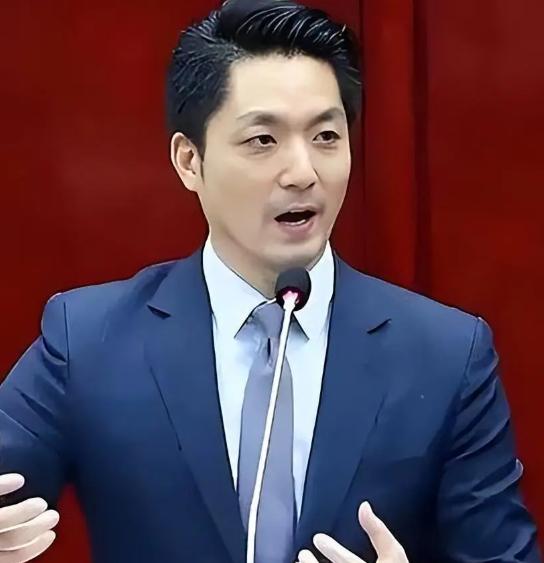 全面拒绝！蒋万安学蔡康永，立场终于藏不住了！10月9日，蒋万安接受资深媒体人唐湘