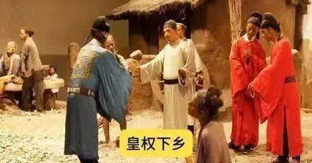 翻开史书，突然发现一个令我毛骨悚然的规律：在人类的争斗史上，最先死掉的是忠诚厚道