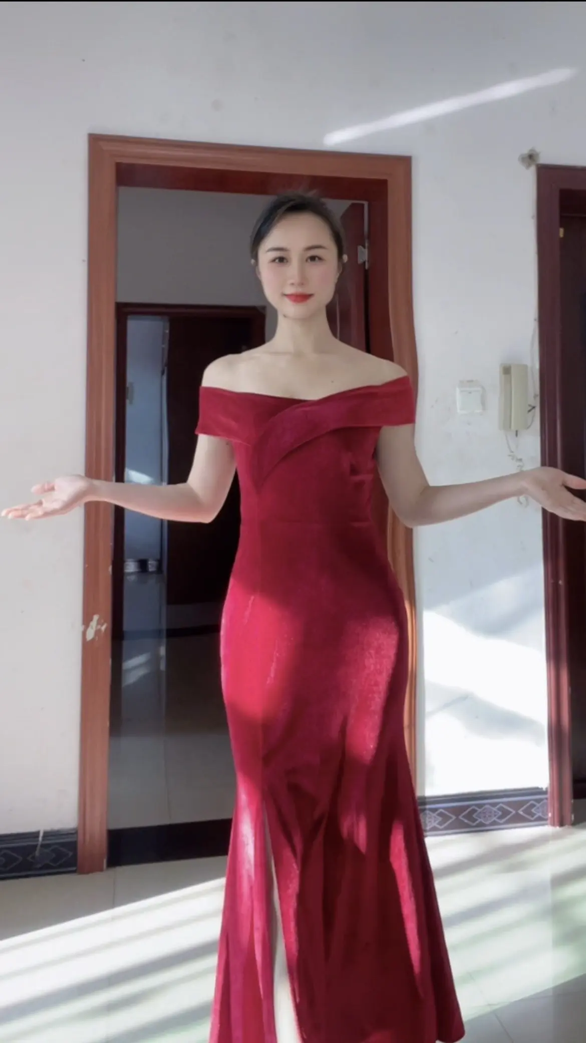 今天我生日 穿哪套衣服最好看。