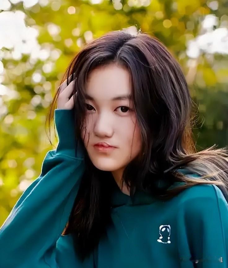 大家别再只顾夸王菲基因强大了。就这一点，真不是随随便便谁家孩子都能做到的。