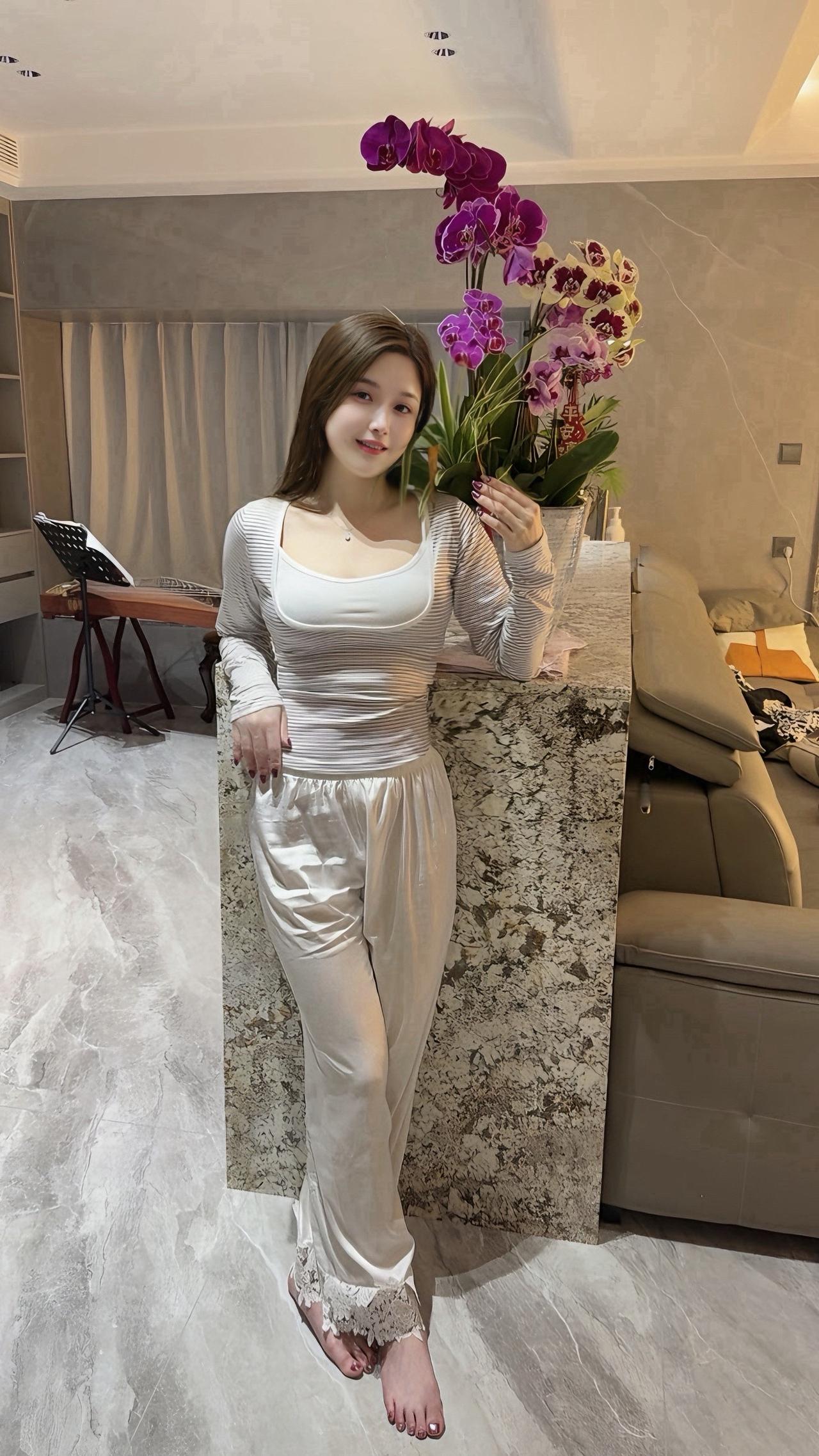 不要在深夜买醉，不然我会心碎的～