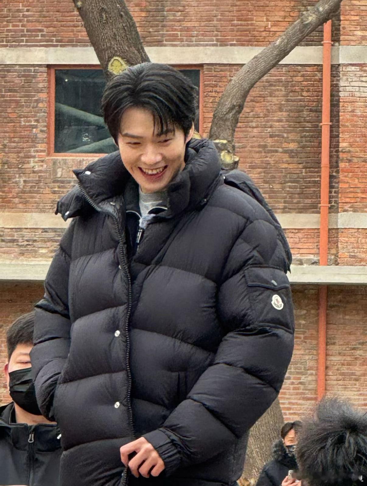 我也想偶遇魏大勋！！！