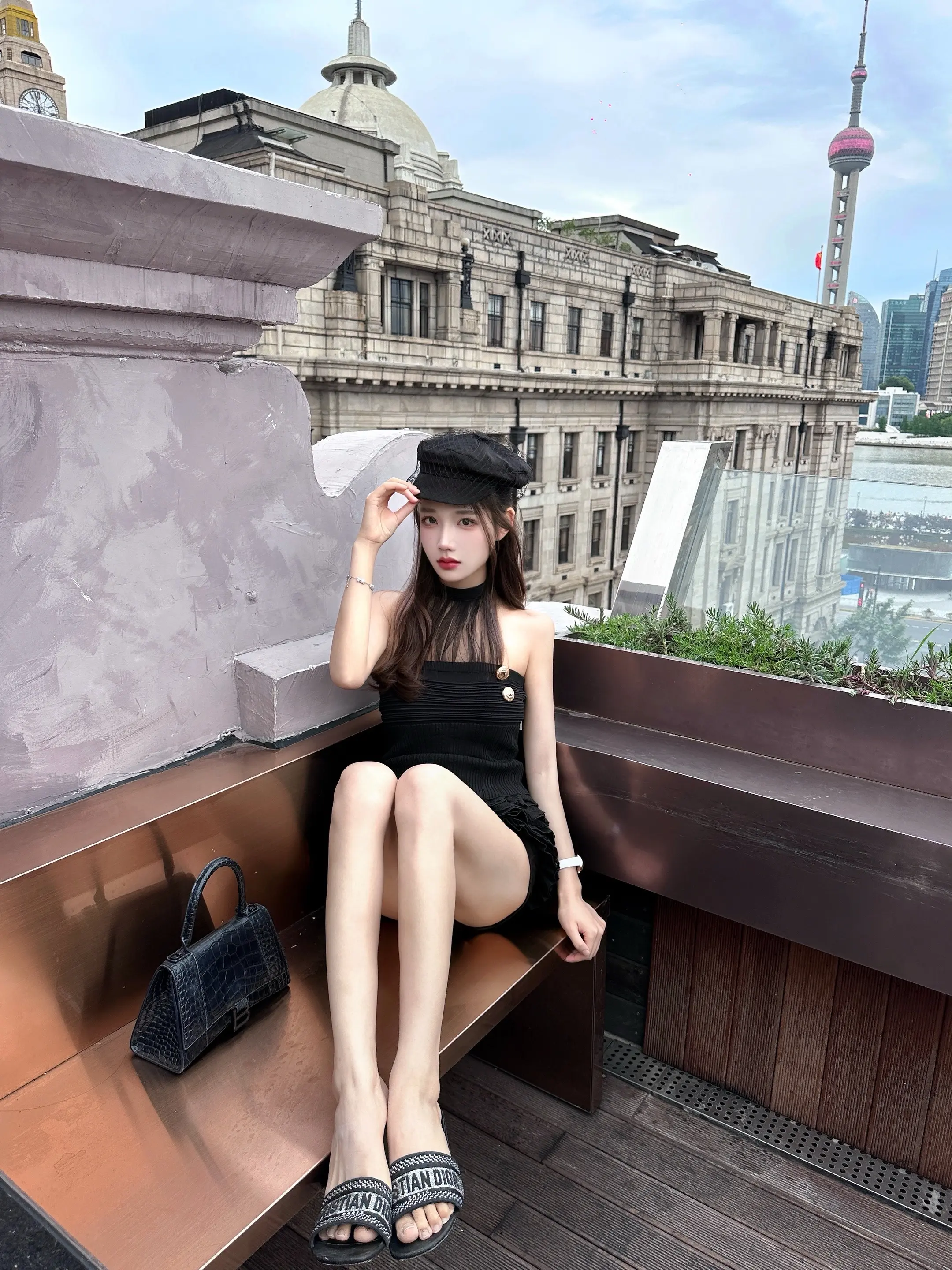 上海我还会再去的 但是我们不会再见了。