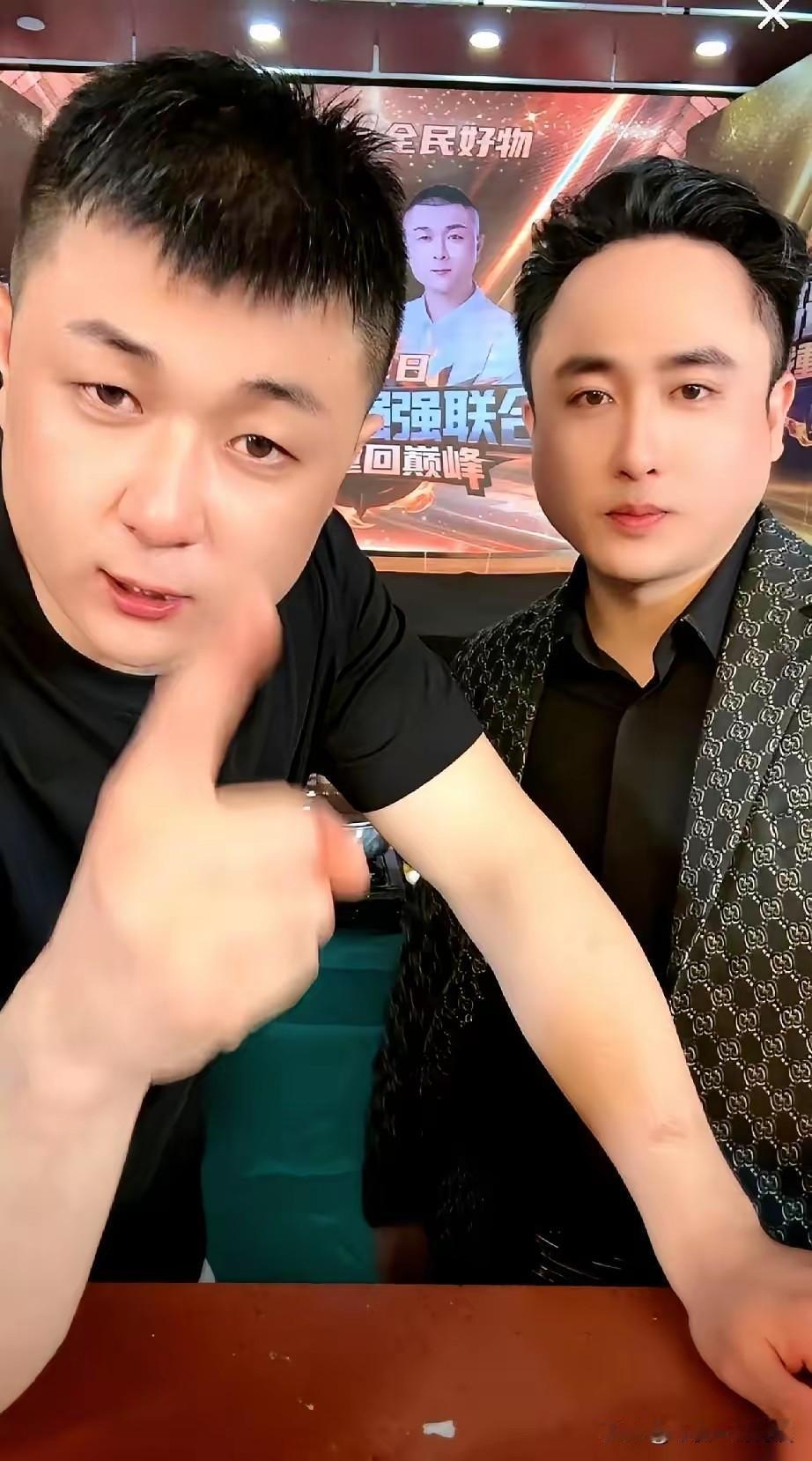 铁岭小辉遛鸟事件再次证明了一件事，网上直播的网红一半都是东北人。为什么东北人在