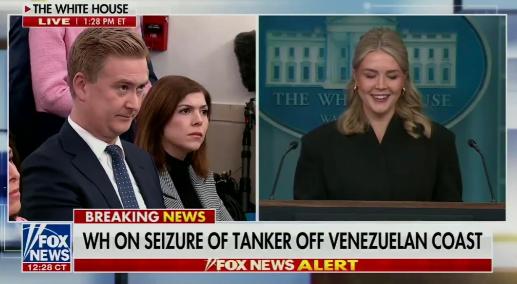 今天（北京时间12月12日），白宫例行记者会上的一幕。福克斯记者杜西：如果川普