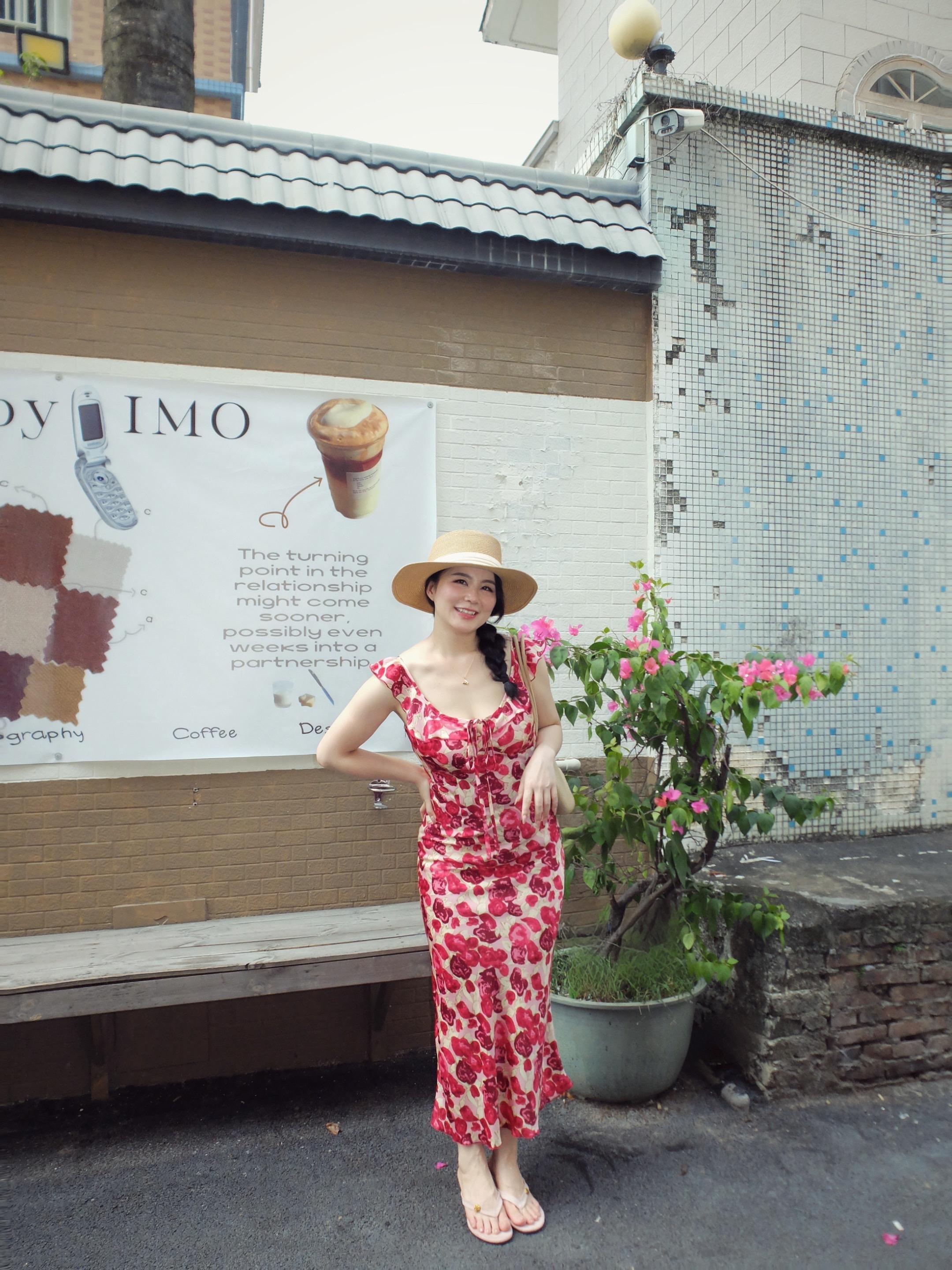 和你过夏天。