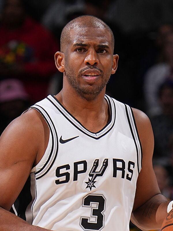 火箭可以和快船商讨交易！保罗在快船得不到用武之地，火箭可以用泰特和一个次轮签