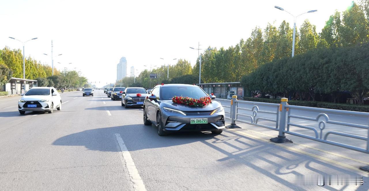 合资粉：“放着高端的奔驰不用，非要用比亚迪来做主婚车，简直不可理喻！”这是一位