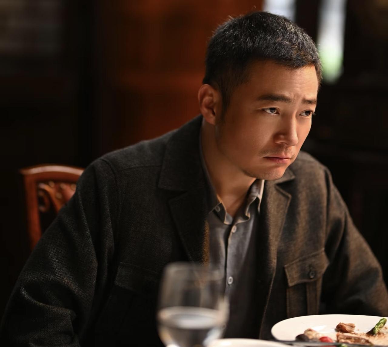 卓伟又出来曝料了，这次是关于喻恩泰的，不是关于喻恩泰的绯闻，而是关于他的