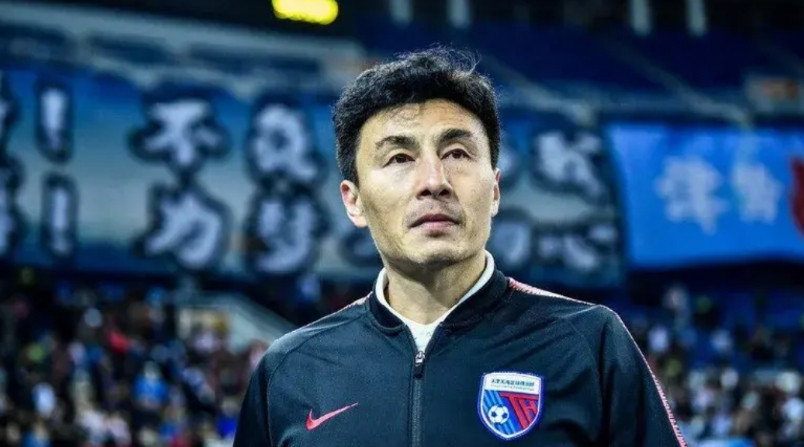 国足与印尼比赛期间，前国脚李玮峰表示，我不明白国足为什么赛前的集训时间这么长？我
