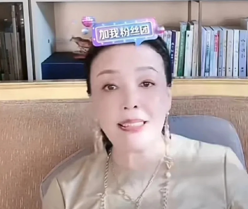 张兰和汪小菲姑息养奸自食其果，律师莉姐透露已经刑事控告十三人！刚刚，博主直播