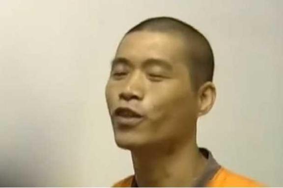 2005年，死刑犯张顺兴吃完“断头饭”，微笑着和母亲告别，然而就在临刑前