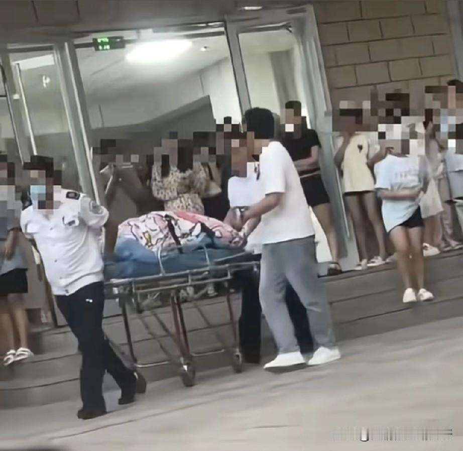 高校大二女生宿舍生子失血过多去世？这两天一则关于甘肃农业职业技术学院大二女学