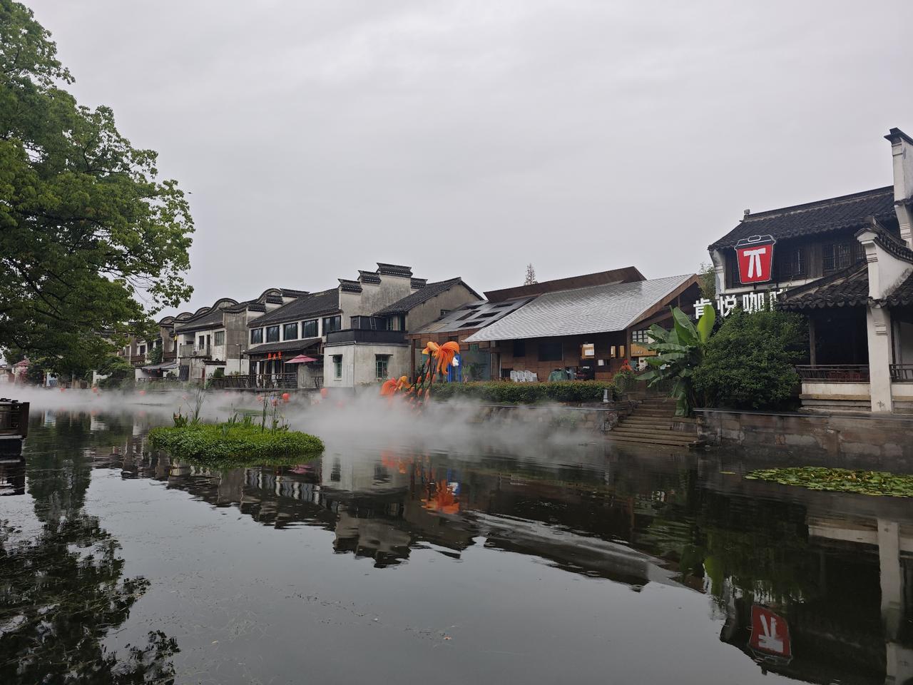这次是端午雨中漫步，下次有机会再去看看，有阳光照耀时一定更美吧。