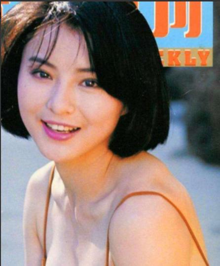 2007年，李赛凤趁丈夫出差，和体格壮硕的干儿子发生了亲密接触。正当两人关系暧