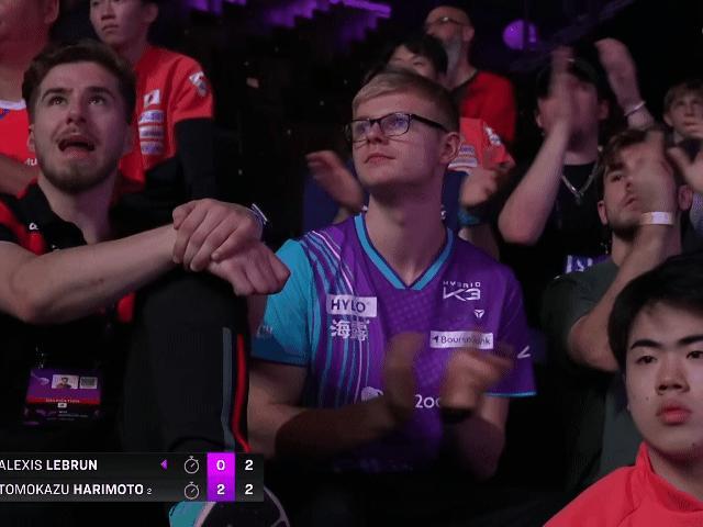 张本智和🇯🇵二轮游了[捂脸哭]！刚刚，主场作战的大勒布伦🇫🇷上演让二追三