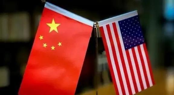 一位退休的美国大使说他这辈子都忘不了一句话。一个中国官员当年私下跟他讲：谢谢你们