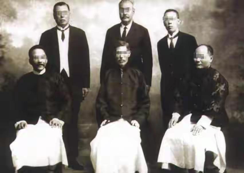 73年荷兰富商抛弃渔女和孩子，他不知道丢下的大儿子成了香港首富1873年的