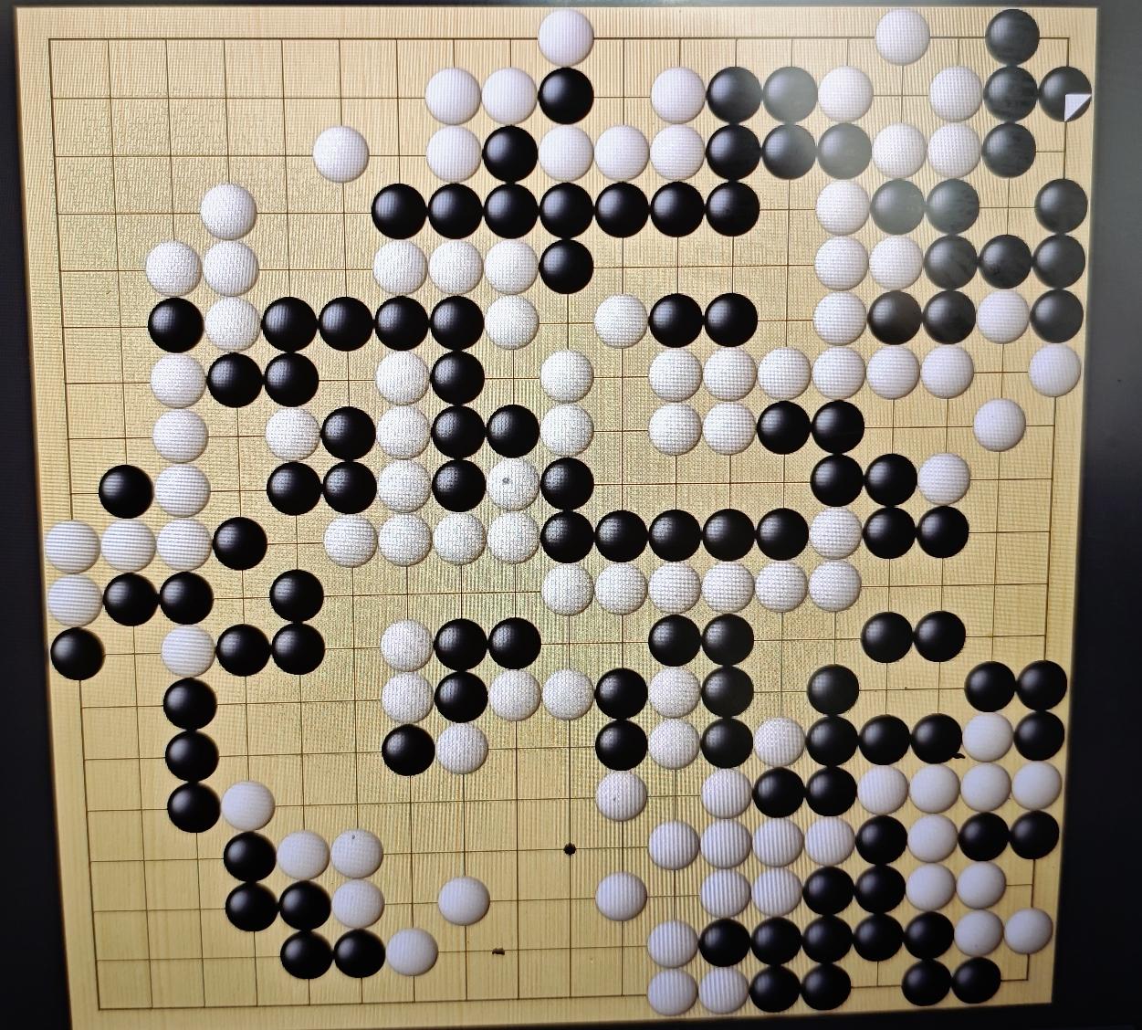 围棋：人机大战申真胥～卡塔狗（第二盘）比赛下到这里，就凭我断