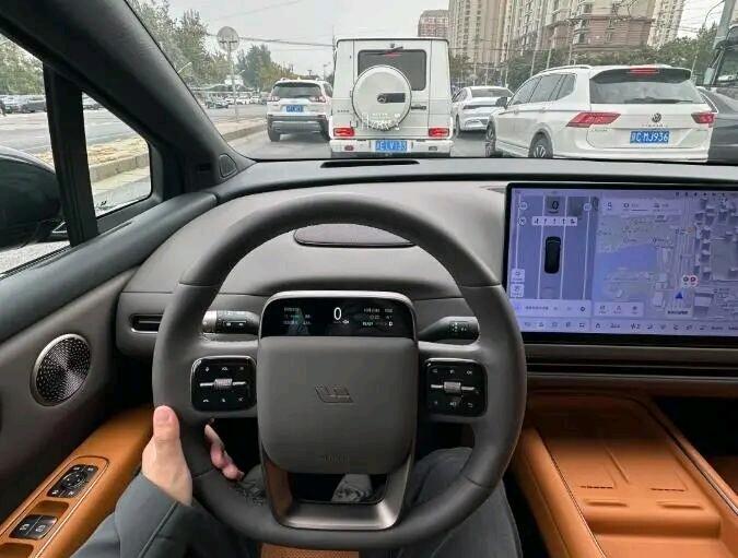 理想与易航智能：智能驾驶背后的供应链协同与博弈在智能汽车浪潮中，理想汽车与易航智