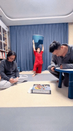 为了小孩的清华和北大，全家人统一战线，敌人就是孩子的懒惰。