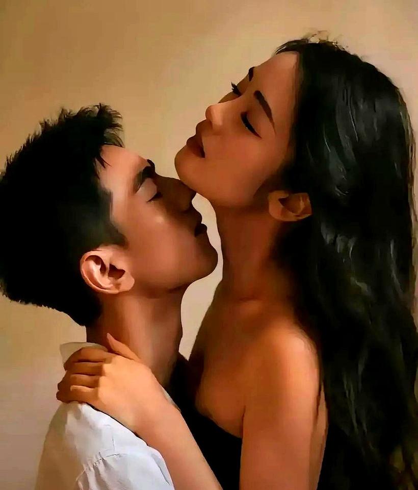 我的一位男性朋友吐槽，老婆每次夫妻生活都不让接吻，平时亲她也是躲躲藏藏，有一次不