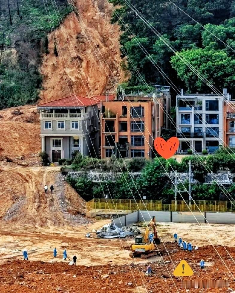 山体险情发生前一小时，彭迪和同事龚宝东连夜挨家挨户敲门预警，喊到嗓子沙哑。可不少