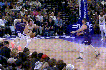 东契奇穿裆乐福！！