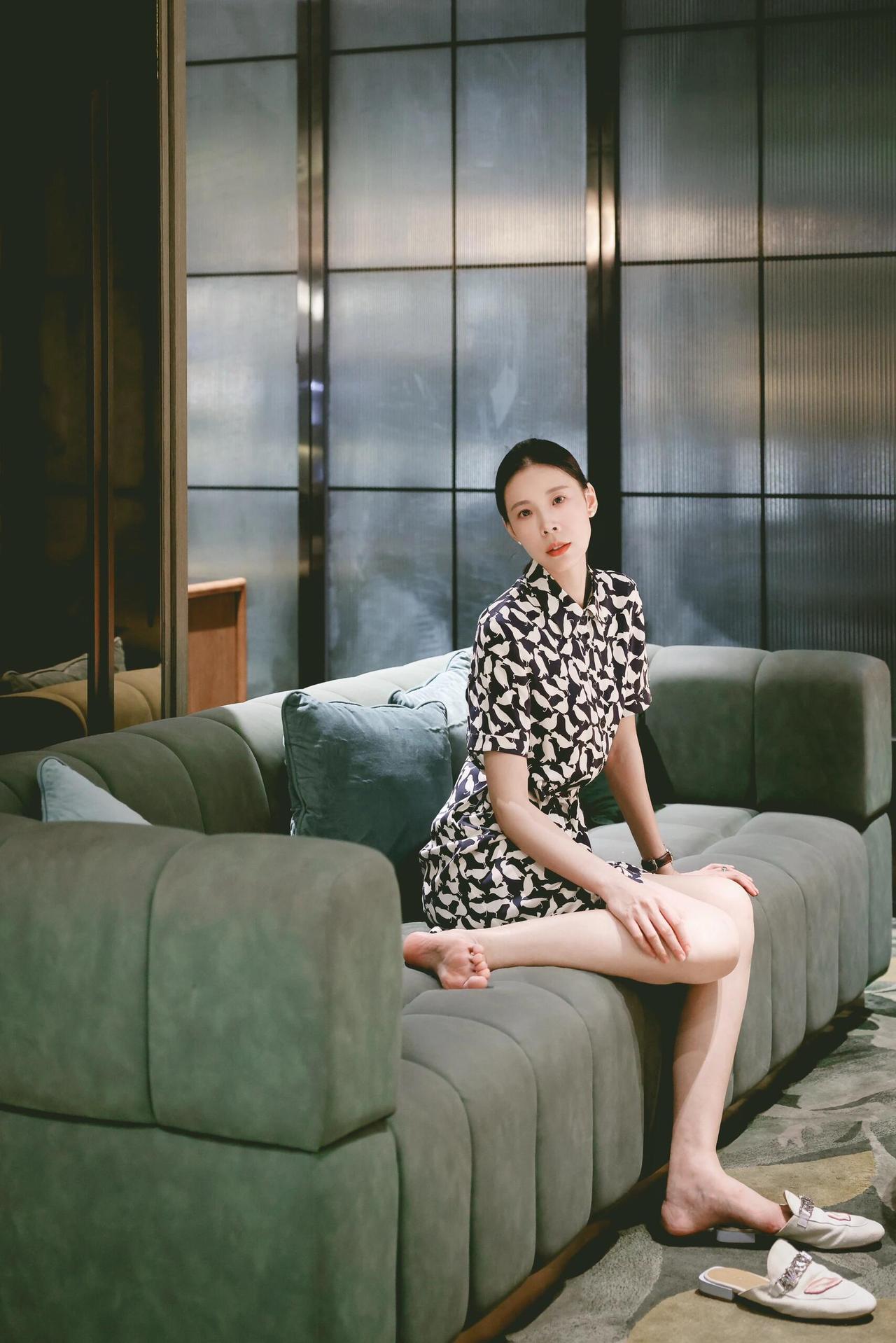 必须要脱，否则满裤兜都是汗。