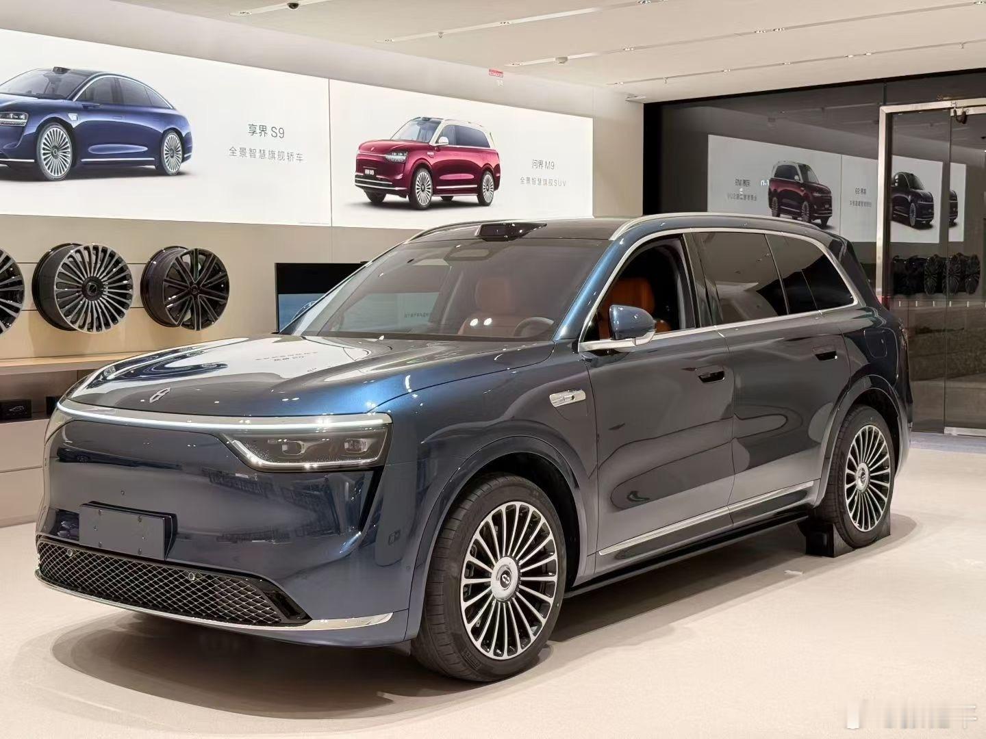 问界M8冬季出行实力护航和鸿蒙销售聊天的时候，经常听到他们说买M8/M9的客户很