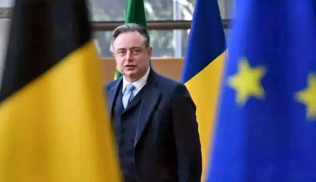 塔斯社报道，当地时间19日，比利时首相巴尔德.德韦弗，在接受采访时证实，经过欧盟