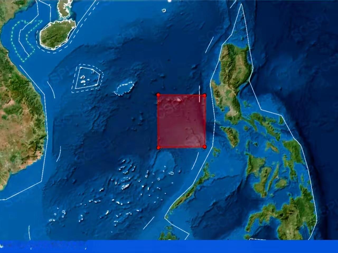 近日菲律宾突然宣布，举行军事演习，在南海黄岩岛附近设立长达一个月的军演管制区。紧