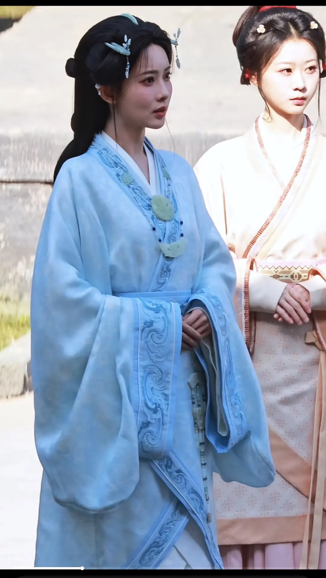 衣服就这样了，妆发还能怎么改进？