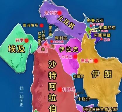 宁可下跪也不反抗，靠西方施舍立国的国家，却鄙视中国的斗争精神。不少人一提起中