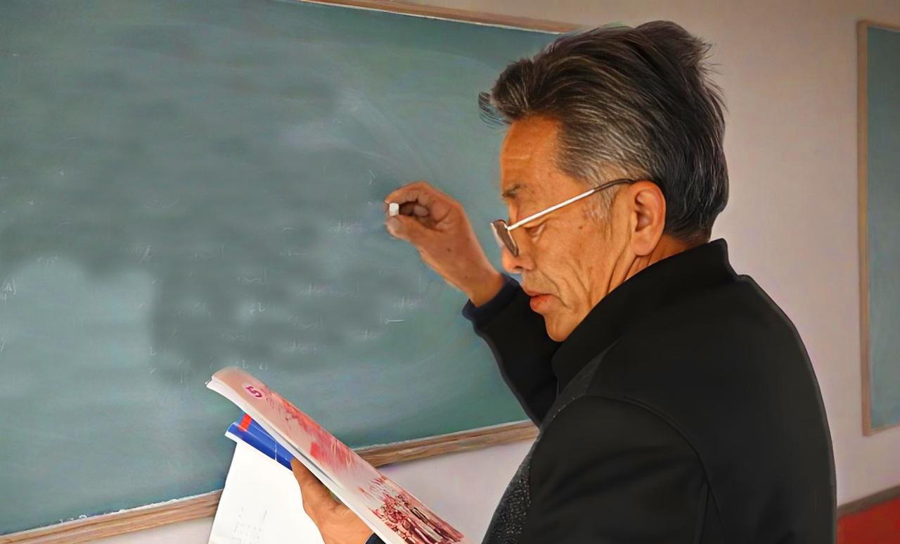 我评上高级职称那年正好46岁，这个年龄已经不小了，和我一块入职的同事，人家有关系