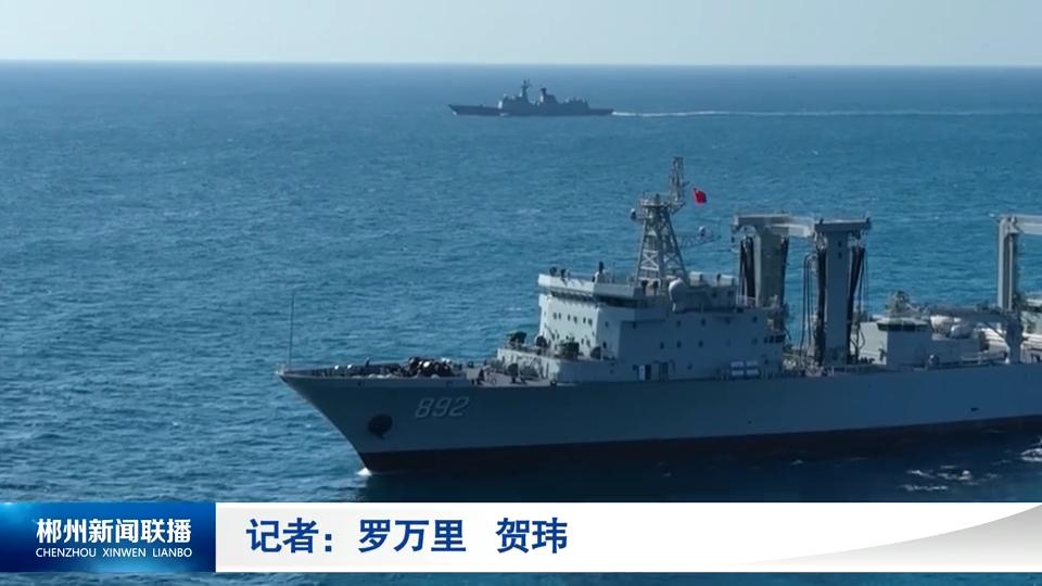 新903A补给舰东江湖舰入役P10：新旧903A补给舰，同角度舰艉上建局部细