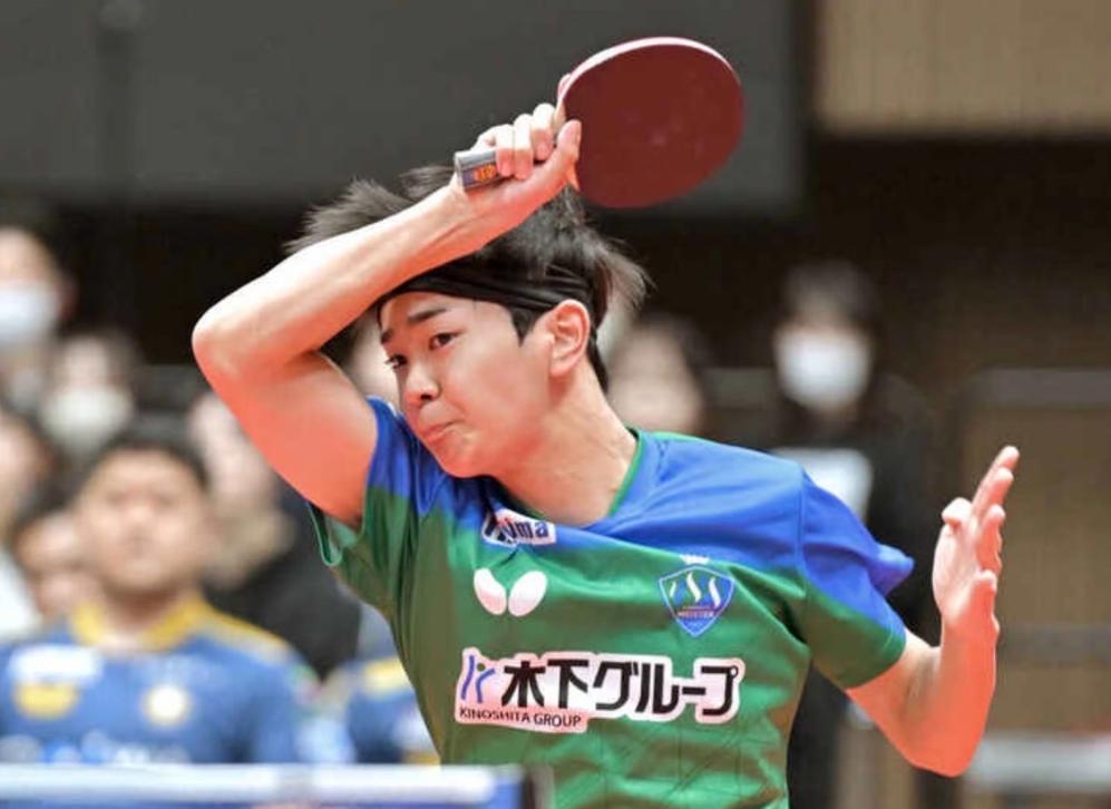 澳门世界杯小组赛首轮周启豪3:1川上流星—国乒开门红，王皓场外镇定自若！川上流