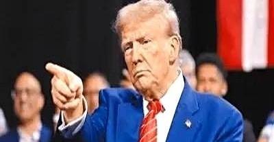 桌子掀了。美国和中国，终于把牌摊开了。不是一时的气话，而是一种冰冷的对视，双方都