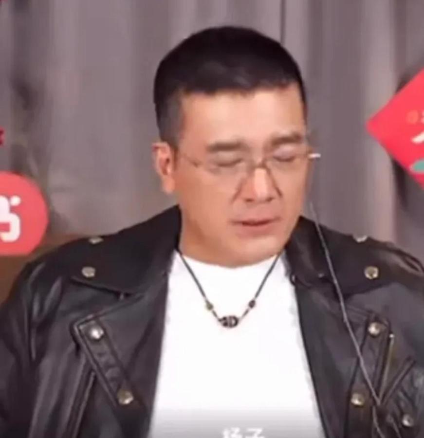 杨子又上热搜，仍然是个普信男！他说自己有把握追回黄圣依，不管大家怎么想，这里不