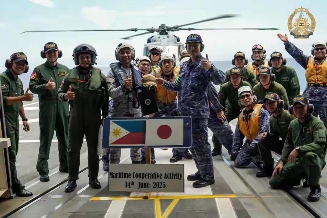 救灾外衣下的准同盟：日本军国主义借菲还魂第一岛链参考消息网10月7日援引共同