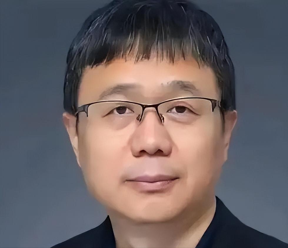 1999年，国防科学家杨强提出“新体制雷达”方案，却遭专家质疑：“连美国研究了2