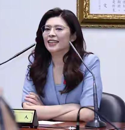 卢秀燕后悔了，2028已经离她远去了。这真是聪明反被聪明误！如果可以重来一次，卢