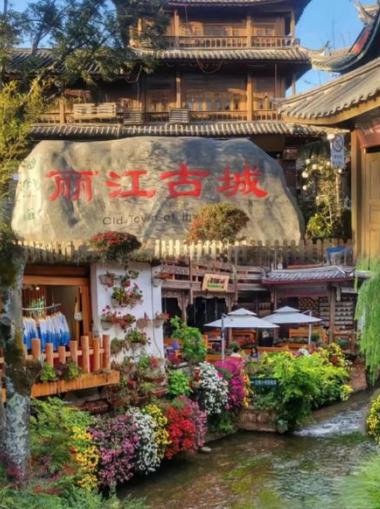 3家5A景区被点名，强迫购物“马甲”彻底凉了。 被点名的3家5A景区分别是湖