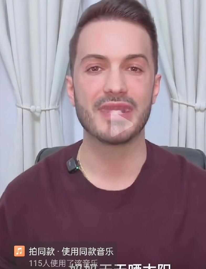 于文红曾放话“我养他全家”。今天，罗兰多甩出两条证据，刀刀见血。凌晨五点，他