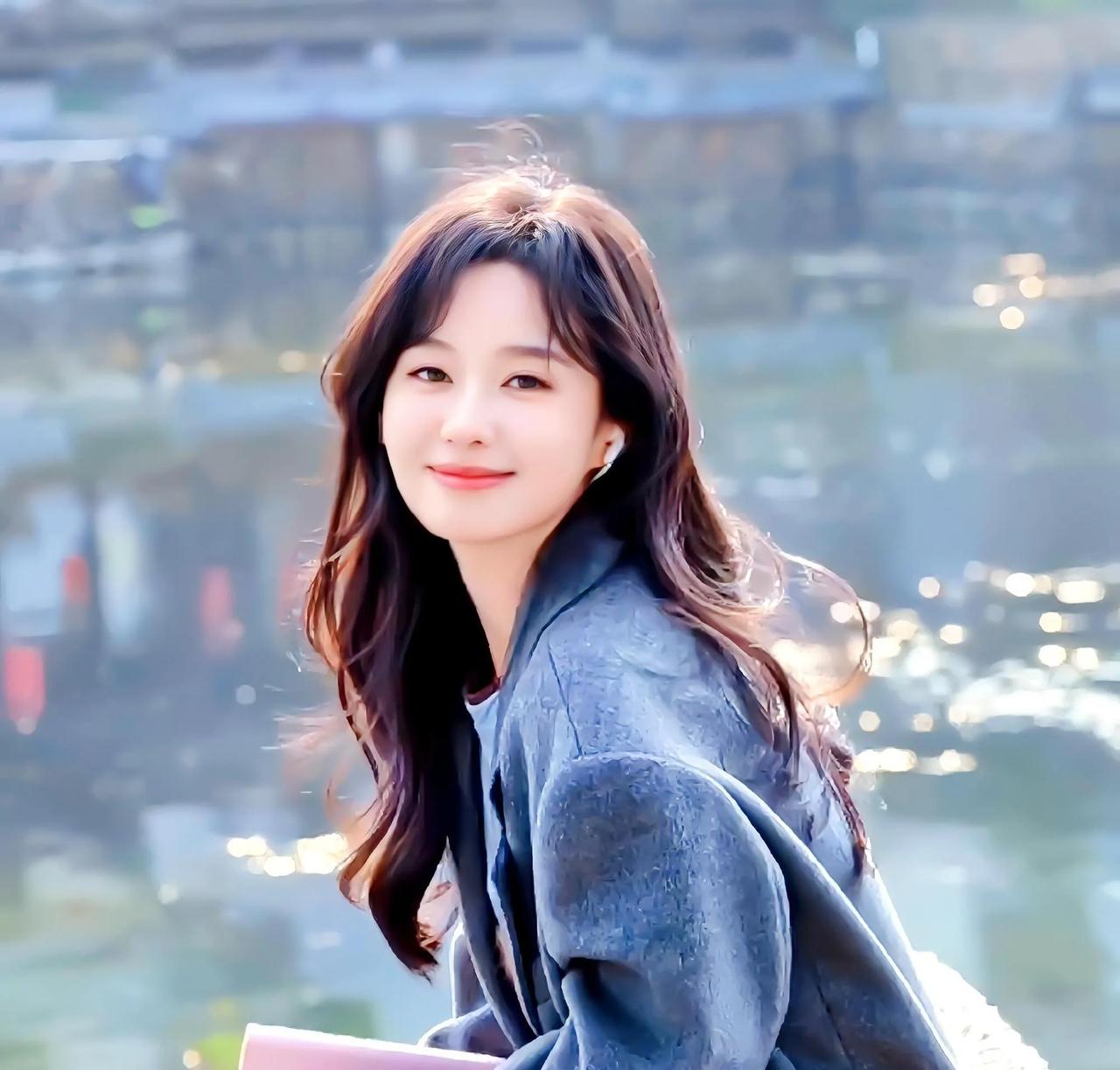 郑合惠子因为在拍戏放弃去hi6剧宣，工作室被粉丝骂了。郑合惠子因在拍摄古装剧