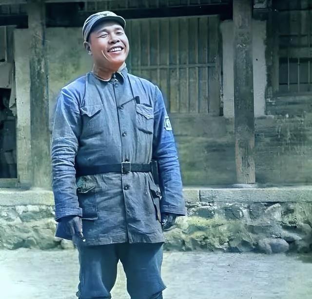 1951年，一个特务落网后，面对审讯时，说：“我的同伙？说出来吓死你们，他叫王长